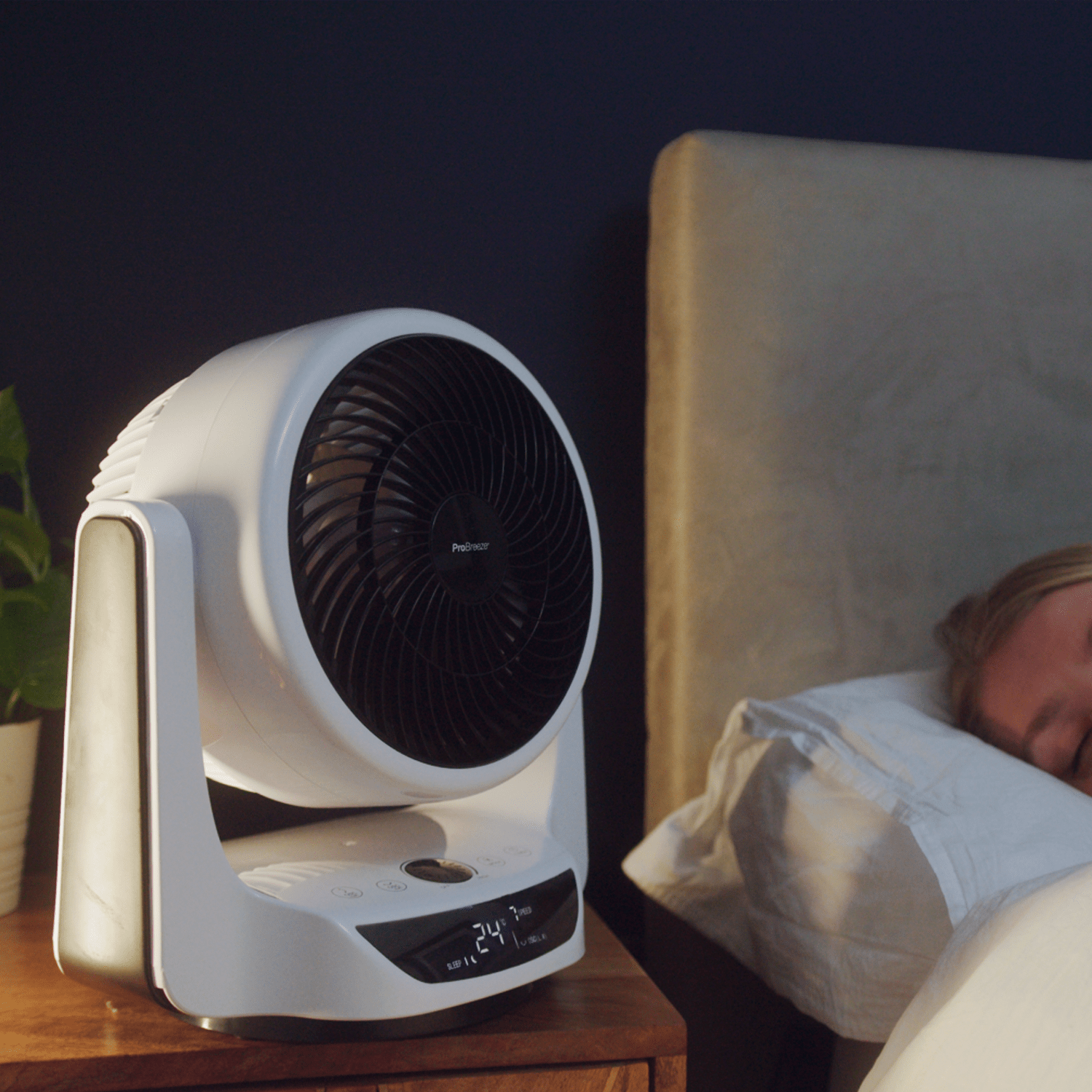 pro-breeze-25-cm-dc-luftzirkulator-ventilator-mit-oszillation-und-fernbedienung image 2